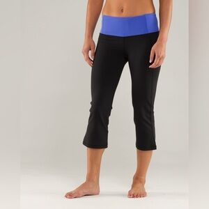 Lululemon Gather & Crow Crop Black / Heathered Rocksteady Luon W6617S Size 6‎